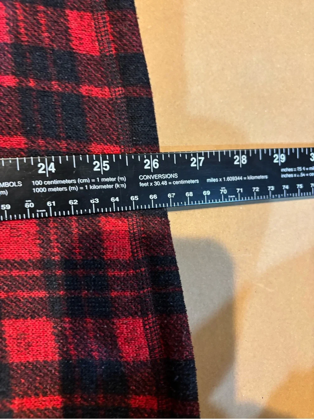 The North Face men’s Red & Black Plaid Half-Zip Fleece Jacket like new
